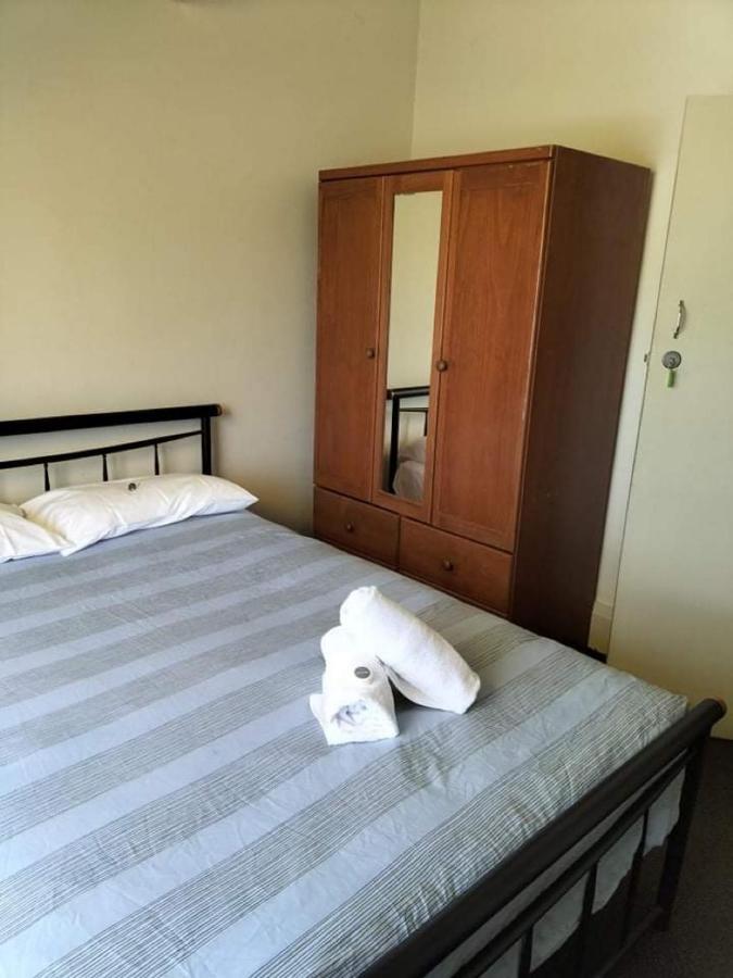 באלינה Australian Hotel מראה חיצוני תמונה